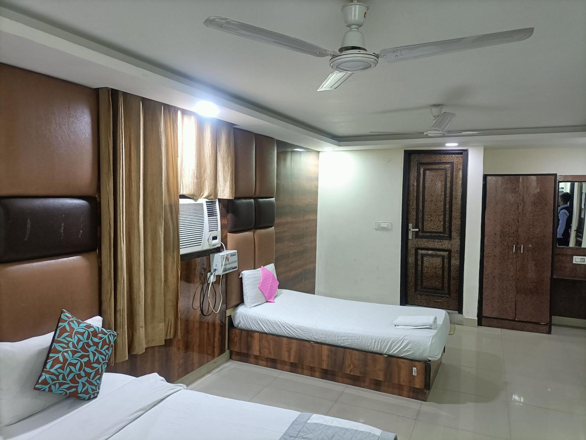 Le Mount Near Igi Airport Delhi New Delhi