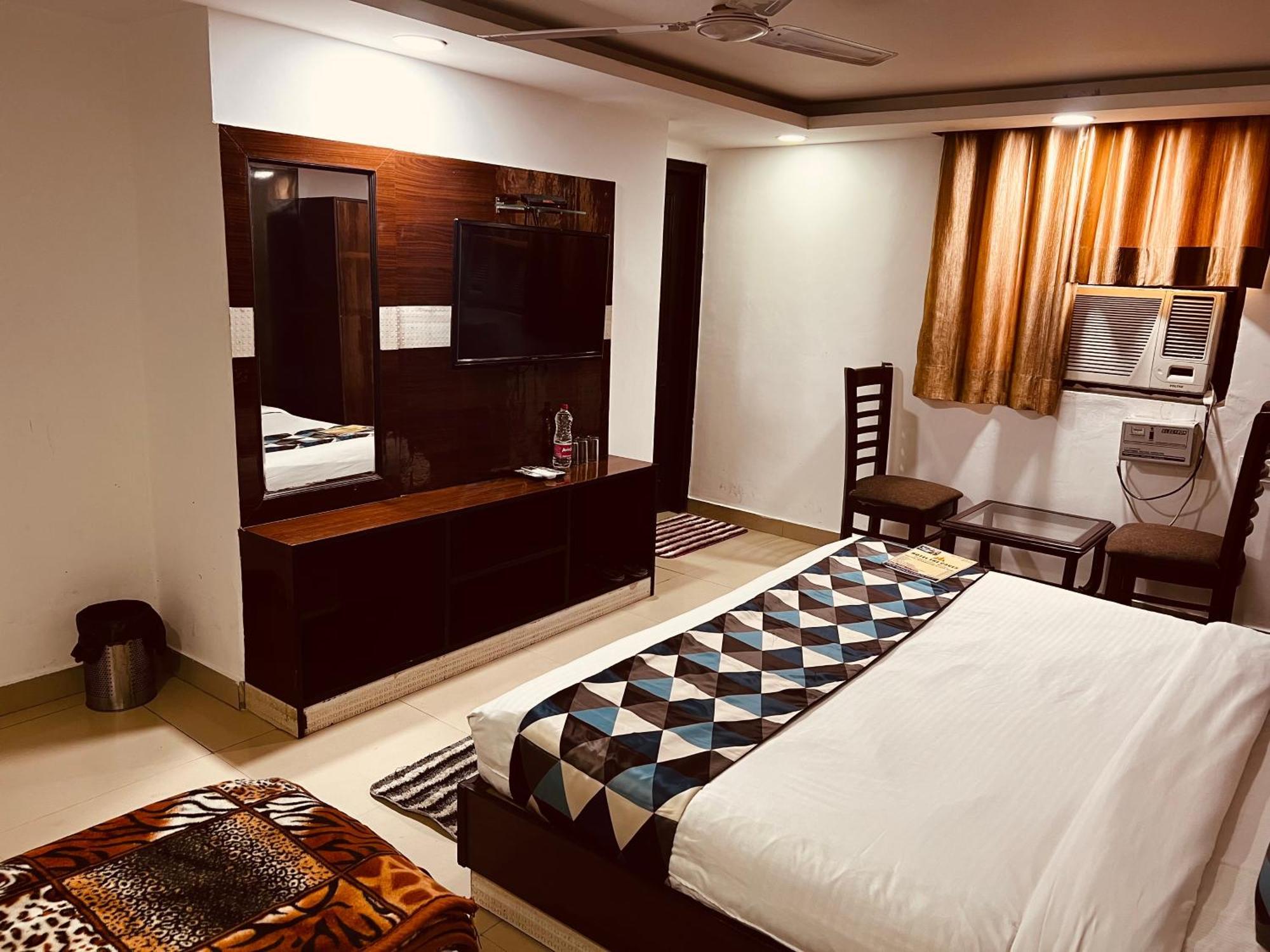 Le Mount Near Igi Airport Delhi Hotel *